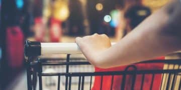 Inflation impacts consumer spending: 4 marketing strategies - Cover Image