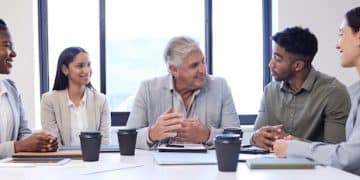 Business Leadership: Developing Effective Leadership Skills for US Managers - Cover Image